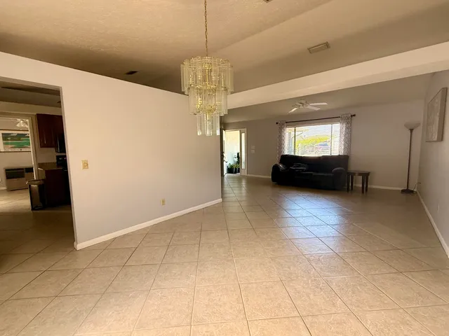 a view of a livingroom with furniture