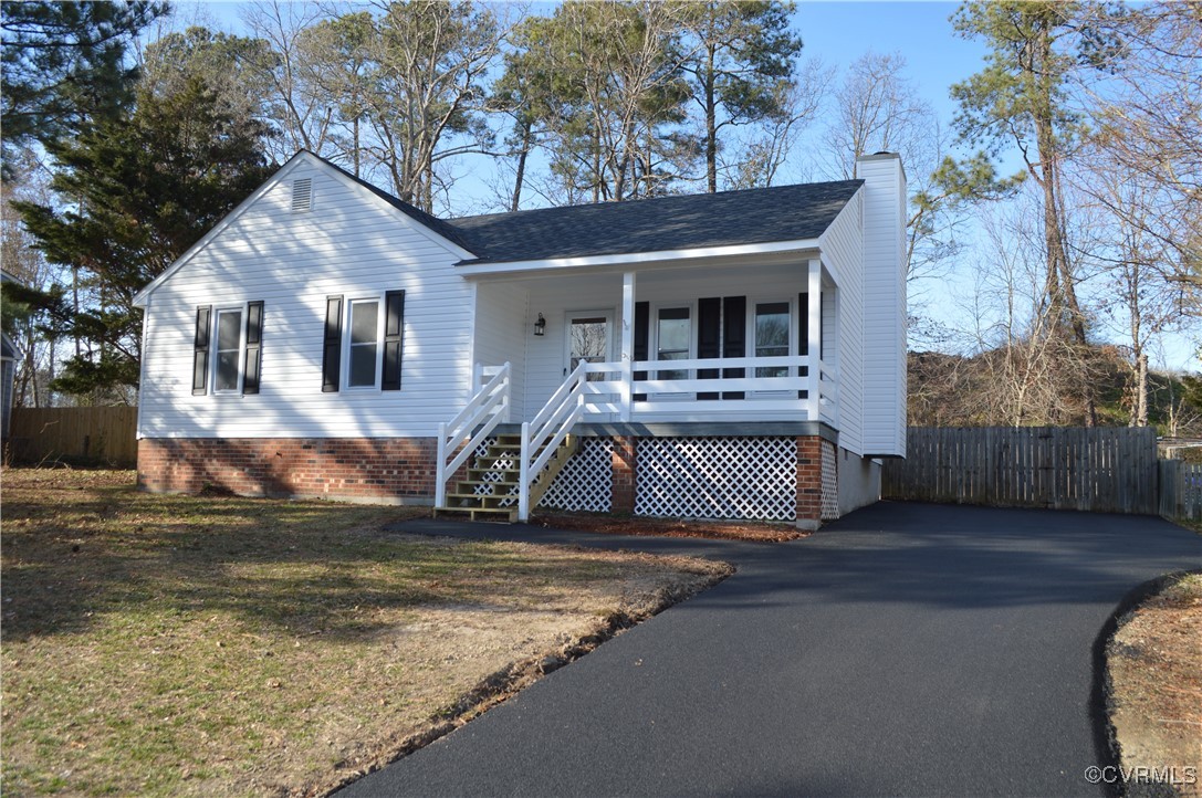 806 Marbleridge Road Chesterfield, VA 23236 - Photo 6 of 25 a front view of a house with a yard