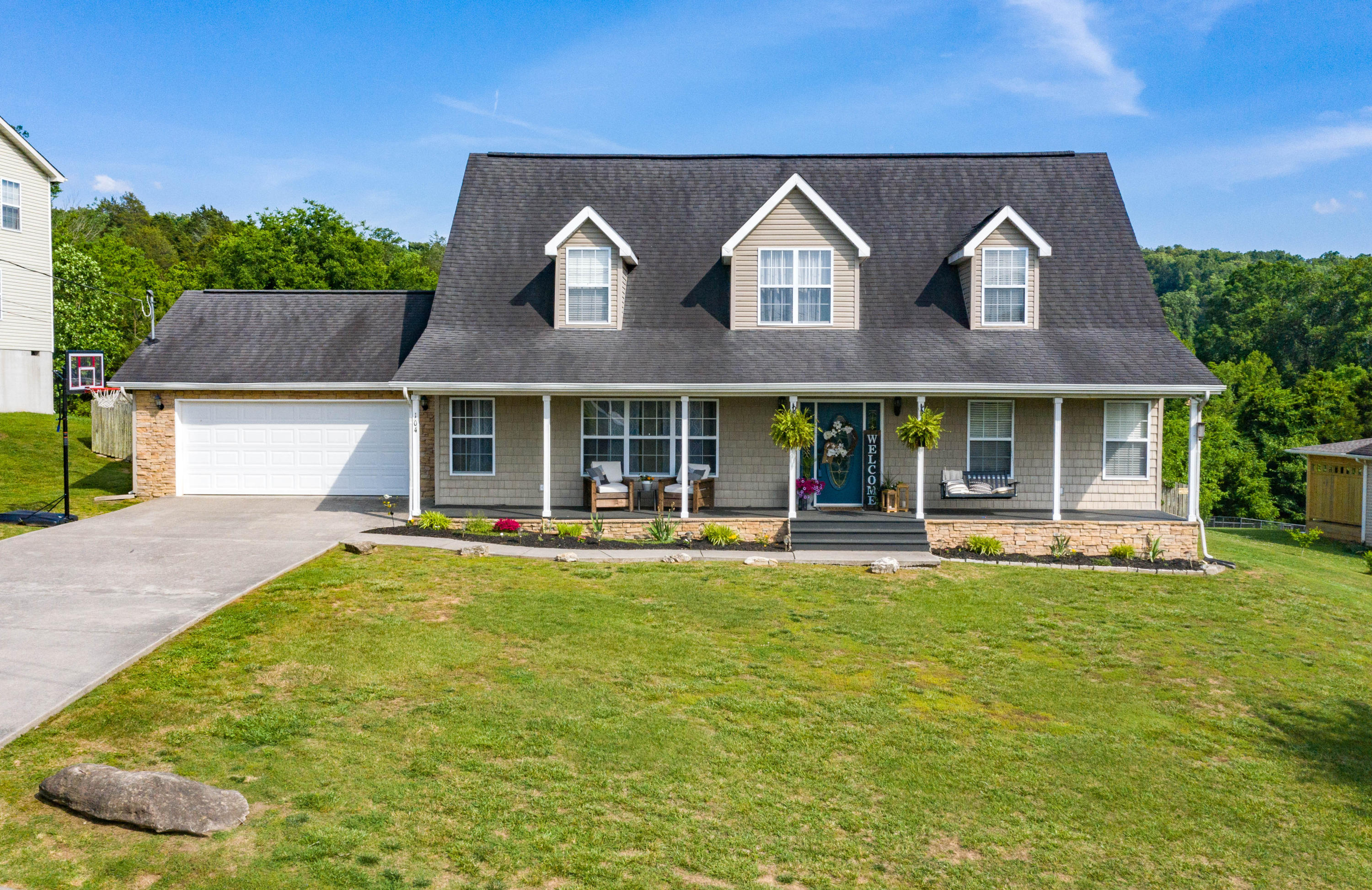 104 Huntington Lane Heiskell, TN 37754 - Photo 2 of 27 DJI_0440-2