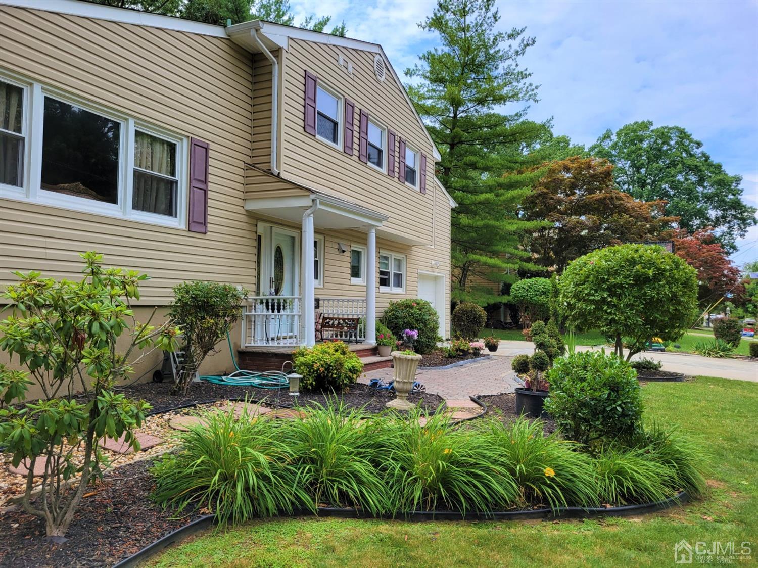 22 Watchung Road East Brunswick, NJ 08816 - Photo 2 of 40 Gallery Image 2