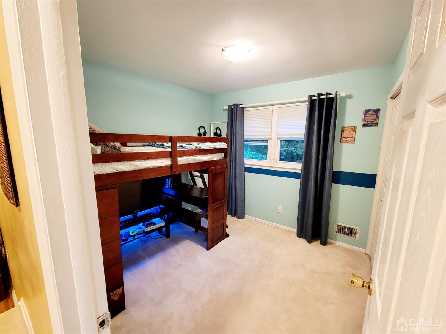 22 Watchung Road East Brunswick, NJ 08816 - Photo 20 of 40 Gallery Image 20