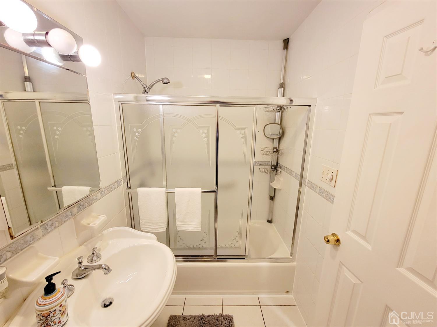 22 Watchung Road East Brunswick, NJ 08816 - Photo 23 of 40 Gallery Image 23