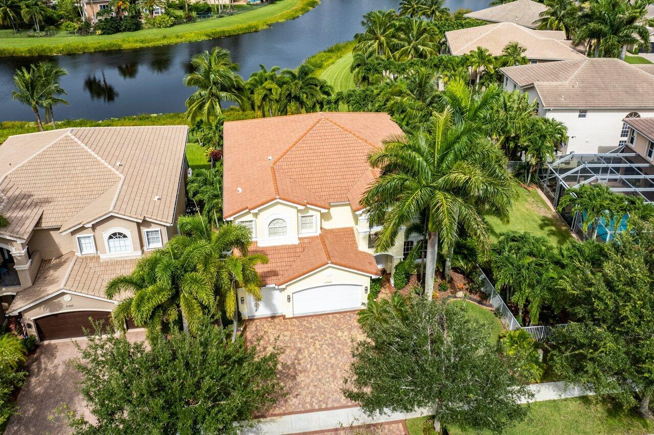 11349 Misty Ridge Way Boynton Beach, FL 33473 - Photo 4 of 46 041-11349MistyRidgeWay-BoyntonBeach-FL-3