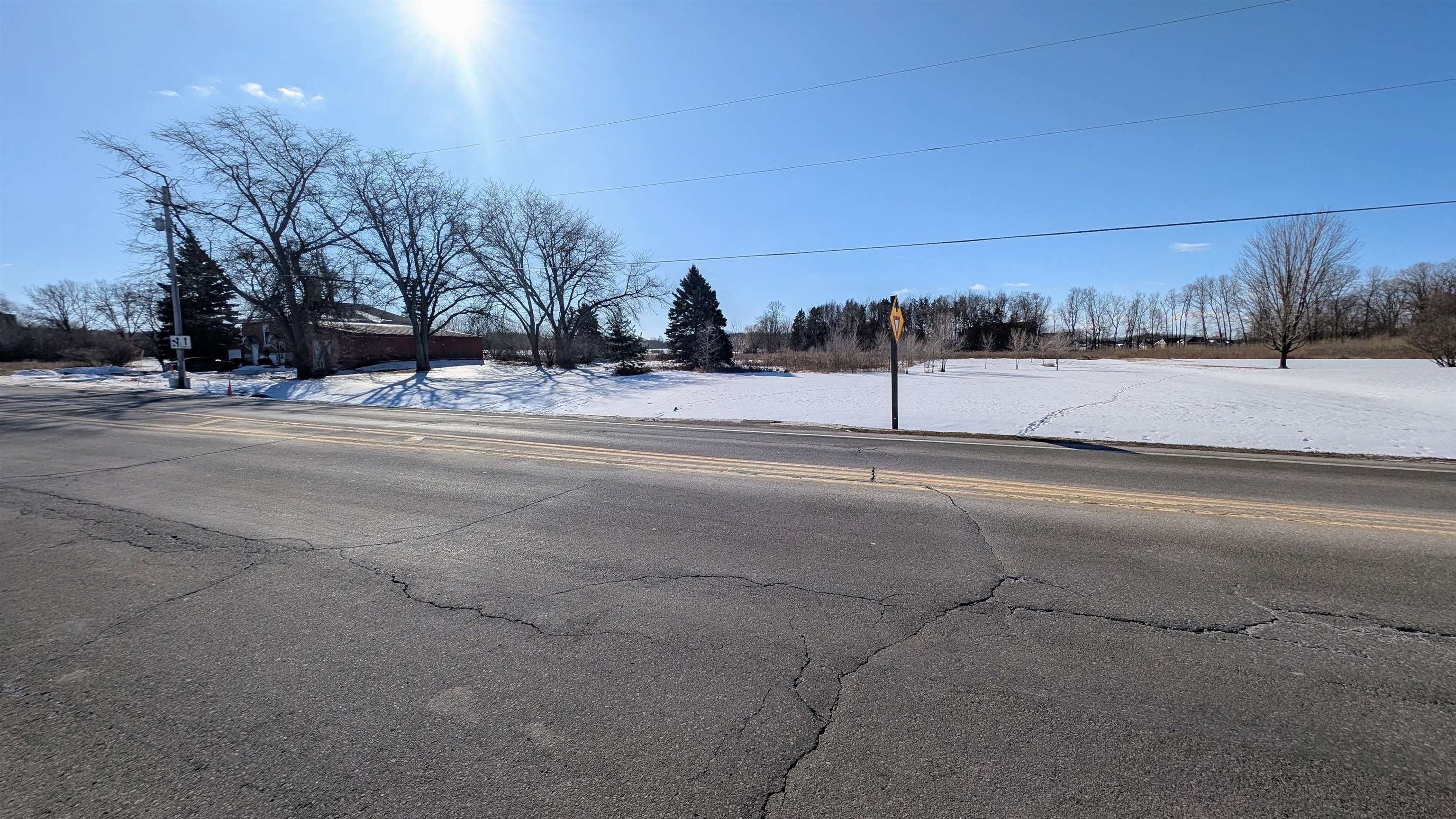 2524 Heritage Road De Pere, WI 54115 - Photo 3 of 4