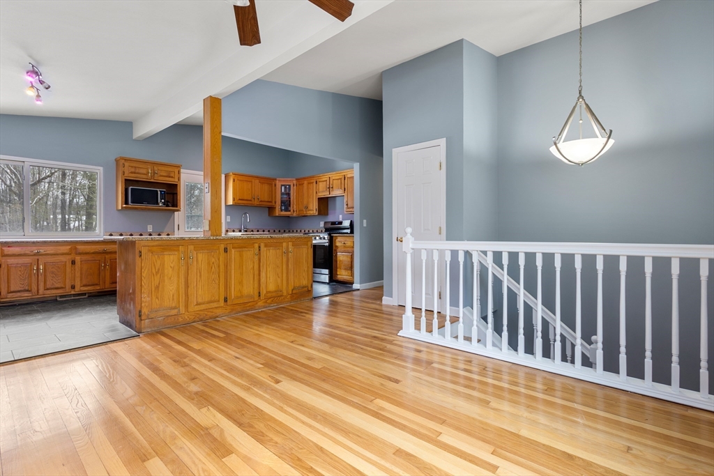 100 Marked Tree Road Holliston, MA 01746 - Photo 6 of 26 Gallery Image 6