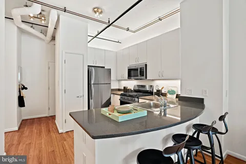 $425,000 | 1300 N Street Northwest, Unit 106, Washington, DC 20005