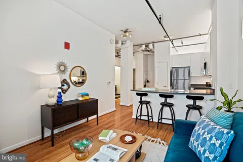 $425,000 | 1300 N Street Northwest, Unit 106, Washington, DC 20005