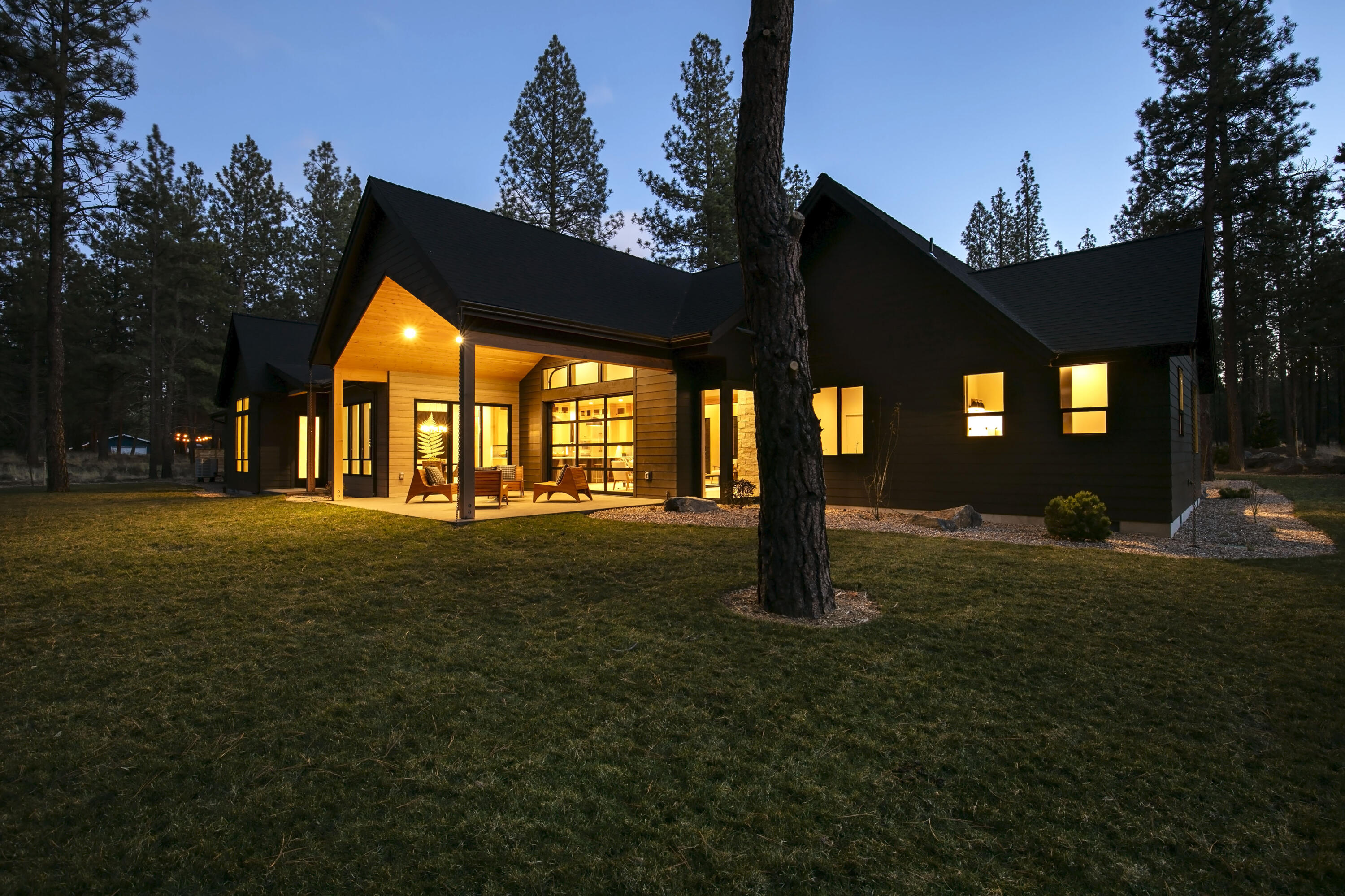 19560 Buck Canyon Road Bend, OR 97702 - Photo 28 of 29 28