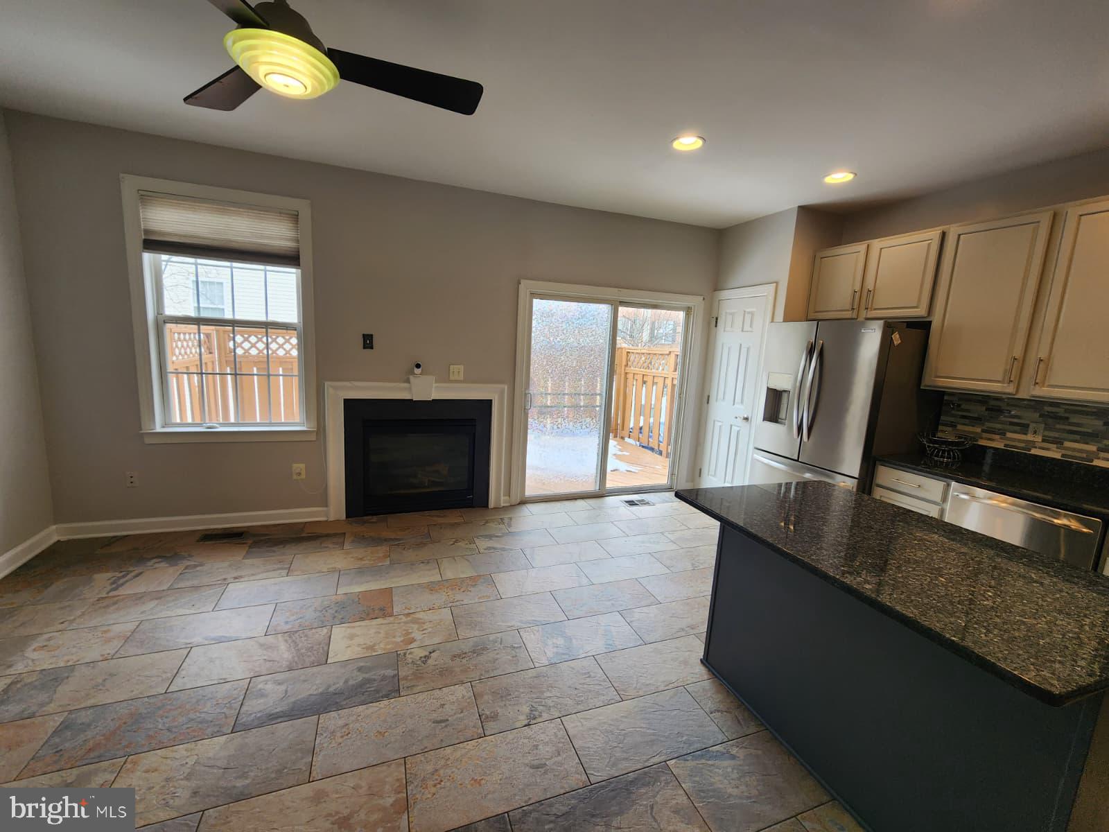 14152 Gabrielle Way Centreville, VA 20121 - Photo 5 of 37