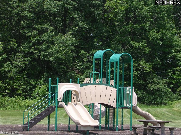 9088 Gatestone Road North Ridgeville, OH 44039 - Photo 23 of 25 Gallery Image 23