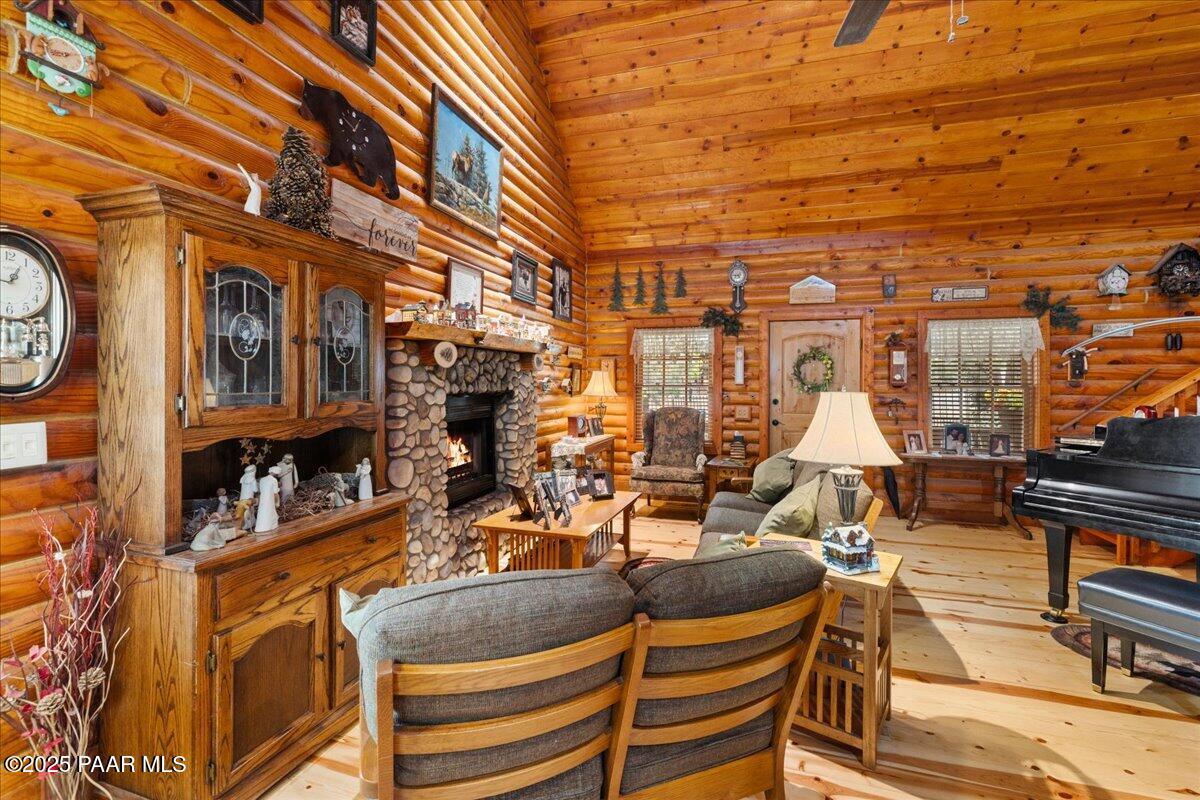 1370 East Pine Ridge Drive Prescott, AZ 86303 - Photo 18 of 32 a view of outdoor space with seating area