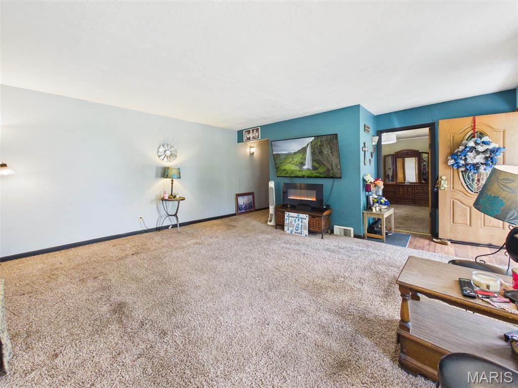 1146 Tower Road Lebanon, MO 65536 - Photo 5 of 24 Gallery Image 5