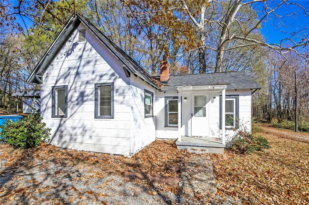 5003 Bullard Loop  
