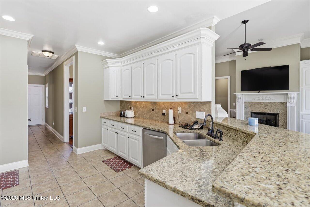 111 Bellemeade Trace Clinton, MS 39056 - Photo 11 of 27 14-111 Bellemeade Trce _ Home Tours MS