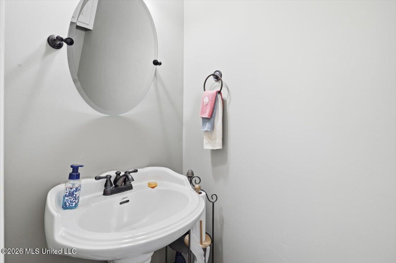 111 Bellemeade Trace Clinton, MS 39056 - Photo 14 of 27 18-111 Bellemeade Trce _ Home Tours MS