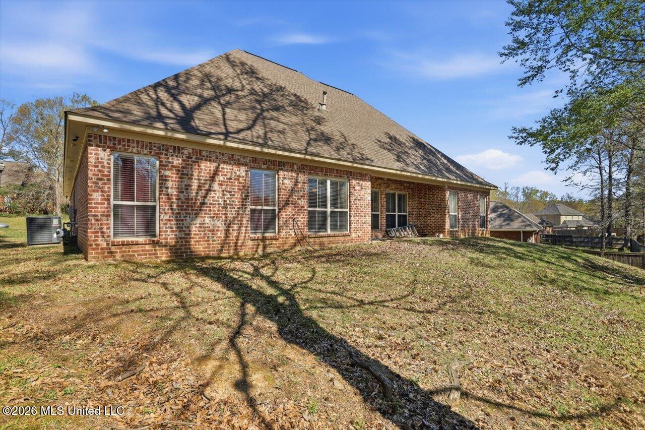 111 Bellemeade Trace Clinton, MS 39056 - Photo 28 of 28 32-111 Bellemeade Trce _ Home Tours MS