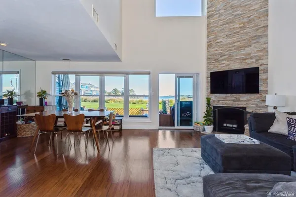 $5,750 | 100 Baker Court, Unit 118, Island Park, NY 11558