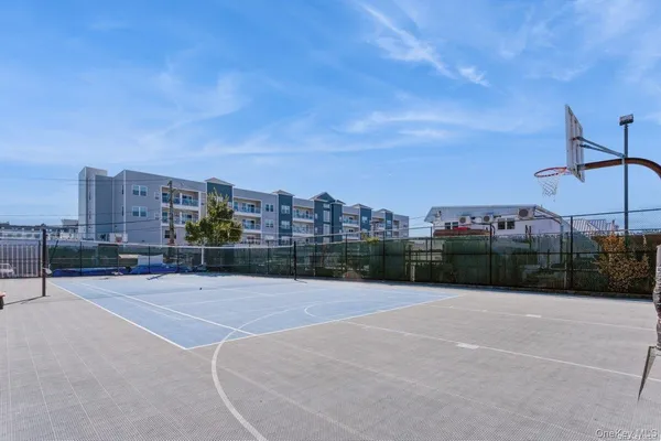 $5,750 | 100 Baker Court, Unit 118, Island Park, NY 11558