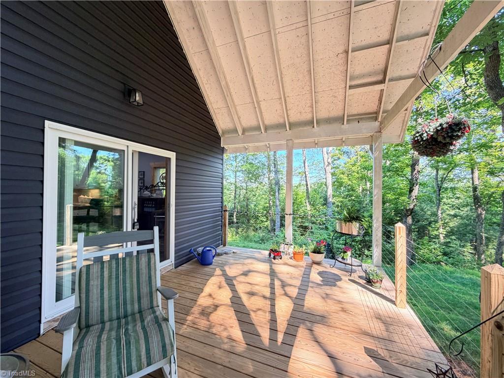 74 Forest Lane Ennice, NC 28623 - Photo 7 of 29