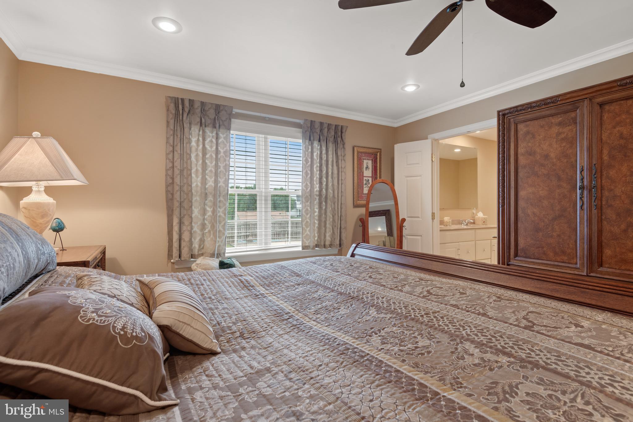 37 Carriage Road Palmyra, PA 17078 - Photo 24 of 60 Complete w/ceiling fan, recessed lights, & WIC