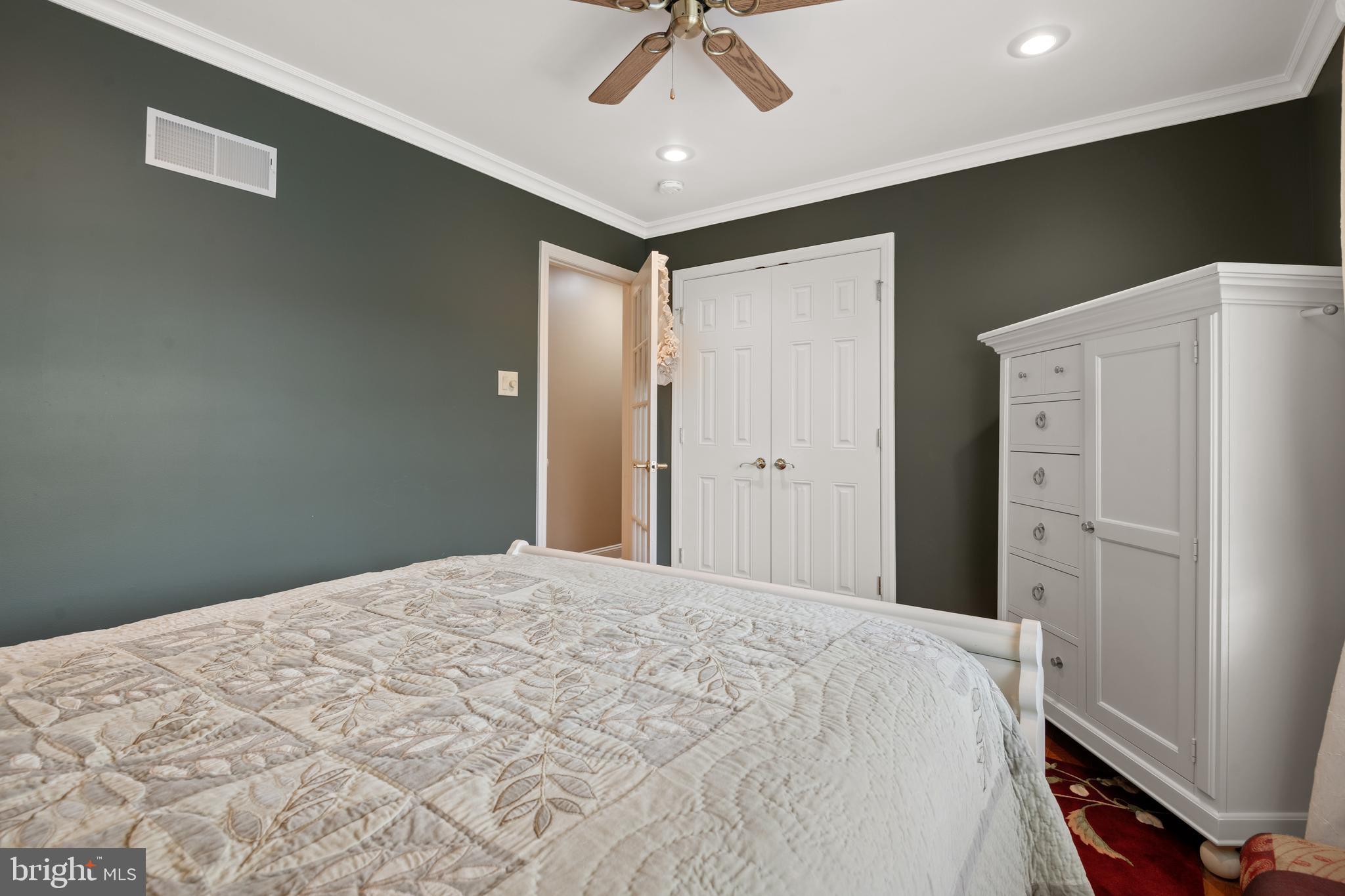 37 Carriage Road Palmyra, PA 17078 - Photo 29 of 60 Details incl CF, recessed lights & crown molding