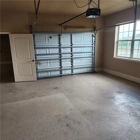 $3,600 | 8417 Lago Vista Drive, Corpus Christi, TX 78414