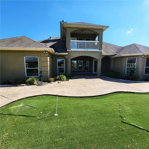 $3,600 | 8417 Lago Vista Drive, Corpus Christi, TX 78414