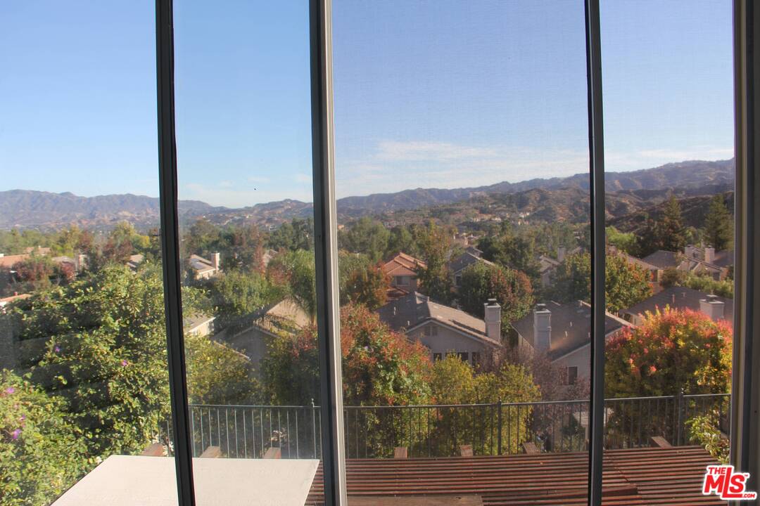 25712 Wordsworth Lane Stevenson Ranch, CA 91381 - Photo 12 of 15 Gallery Image 12