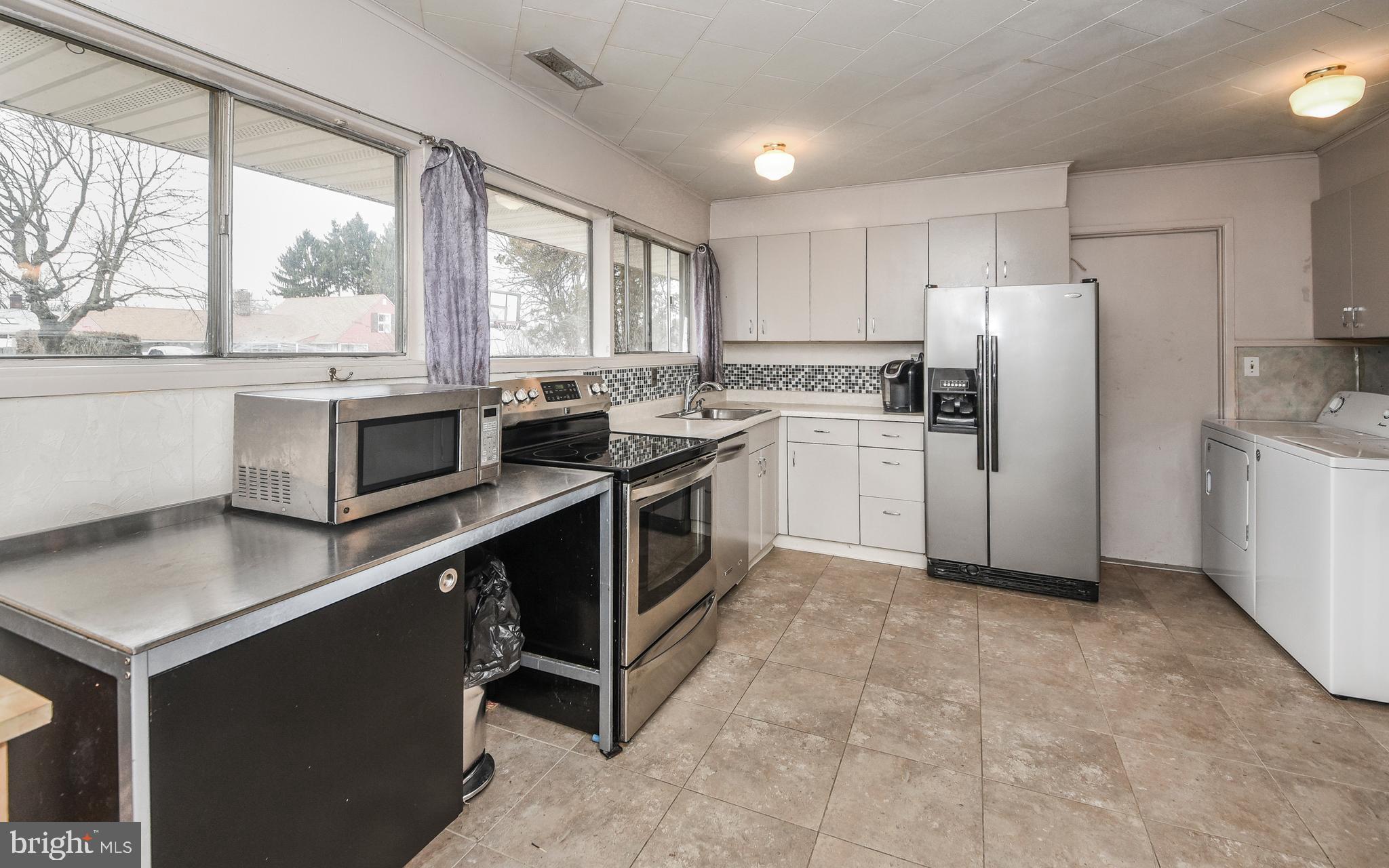 80 Fieldstone Road Levittown, PA 19056 - Photo 12 of 23