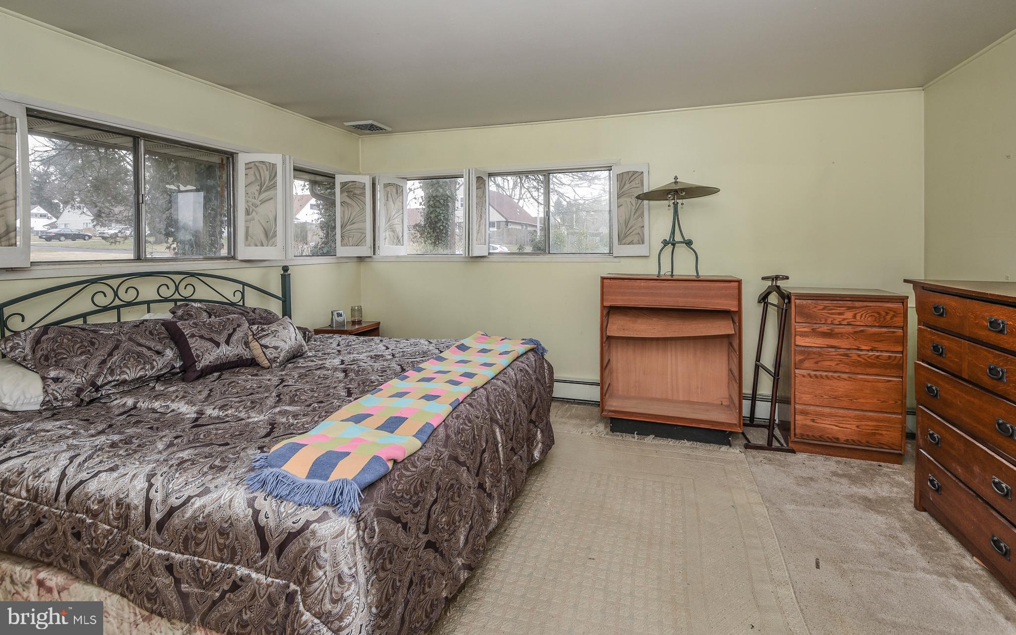 80 Fieldstone Road Levittown, PA 19056 - Photo 18 of 23