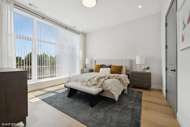 $6,300 | 1615 West Irving Park Road, Unit 1S, Chicago, IL 60613