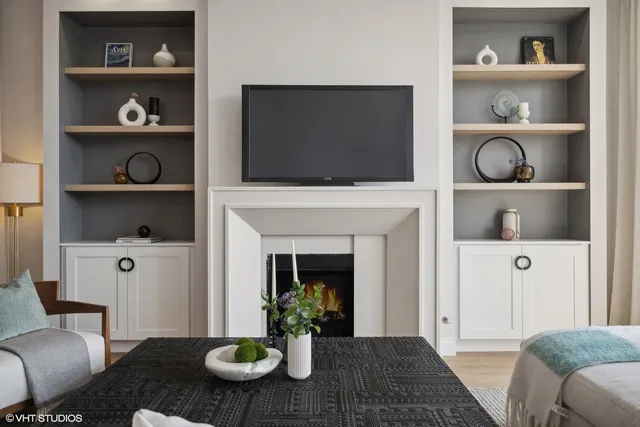 $6,300 | 1615 West Irving Park Road, Unit 1S, Chicago, IL 60613