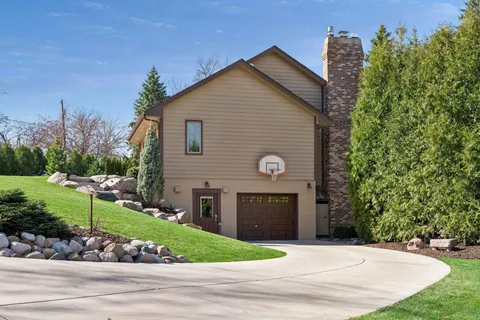 $1,650,000 | 12030 28th Avenue North, Plymouth, MN 55441