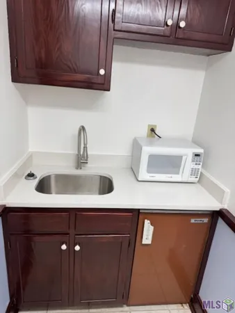 $4,100 | 11021 Perkins Road, Baton Rouge, LA 70810