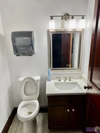 $4,100 | 11021 Perkins Road, Baton Rouge, LA 70810