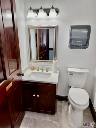 $4,100 | 11021 Perkins Road, Baton Rouge, LA 70810