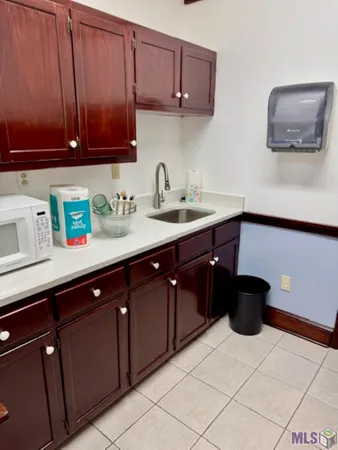 $4,100 | 11021 Perkins Road, Baton Rouge, LA 70810