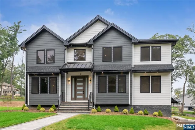 $1,169,000 | 11 Eagles Nest Terrace, West Milford, NJ 07480