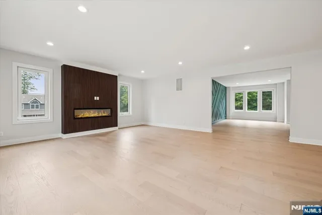 $1,169,000 | 11 Eagles Nest Terrace, West Milford, NJ 07480