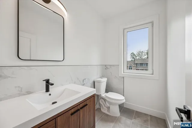 $1,169,000 | 11 Eagles Nest Terrace, West Milford, NJ 07480