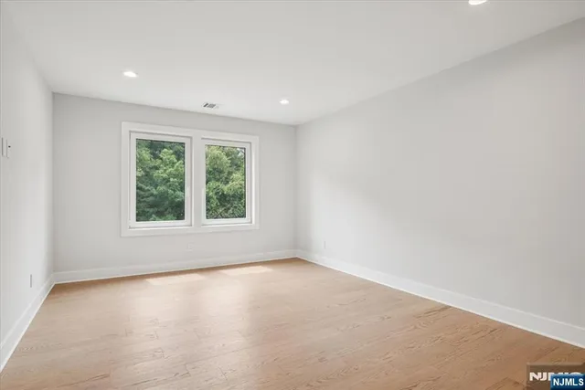 $1,169,000 | 11 Eagles Nest Terrace, West Milford, NJ 07480