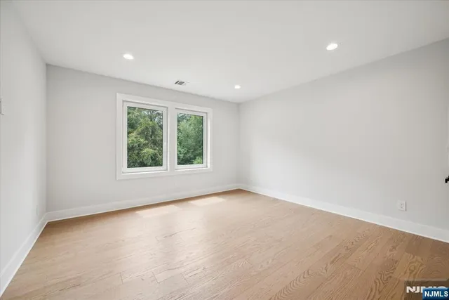 $1,169,000 | 11 Eagles Nest Terrace, West Milford, NJ 07480