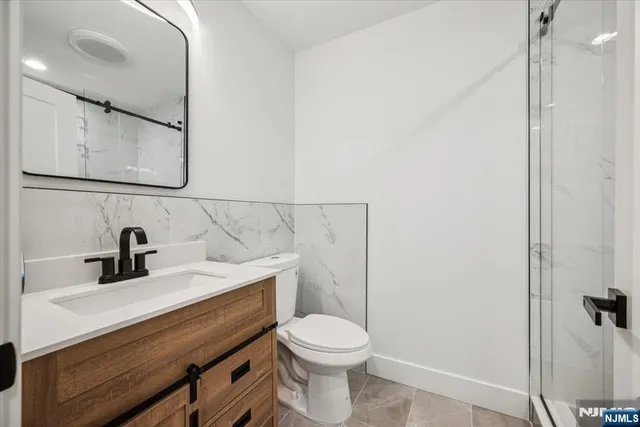 $1,169,000 | 11 Eagles Nest Terrace, West Milford, NJ 07480