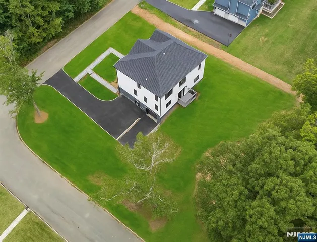 $1,169,000 | 11 Eagles Nest Terrace, West Milford, NJ 07480