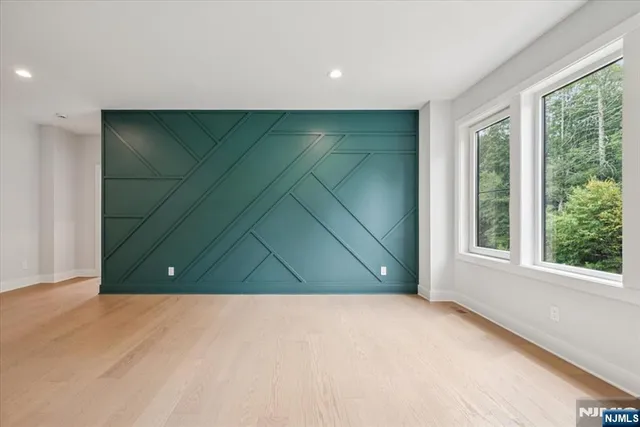 $1,169,000 | 11 Eagles Nest Terrace, West Milford, NJ 07480