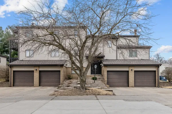 $100,000 | 3131 4th Street, Unit 3131, Moline, IL 61265