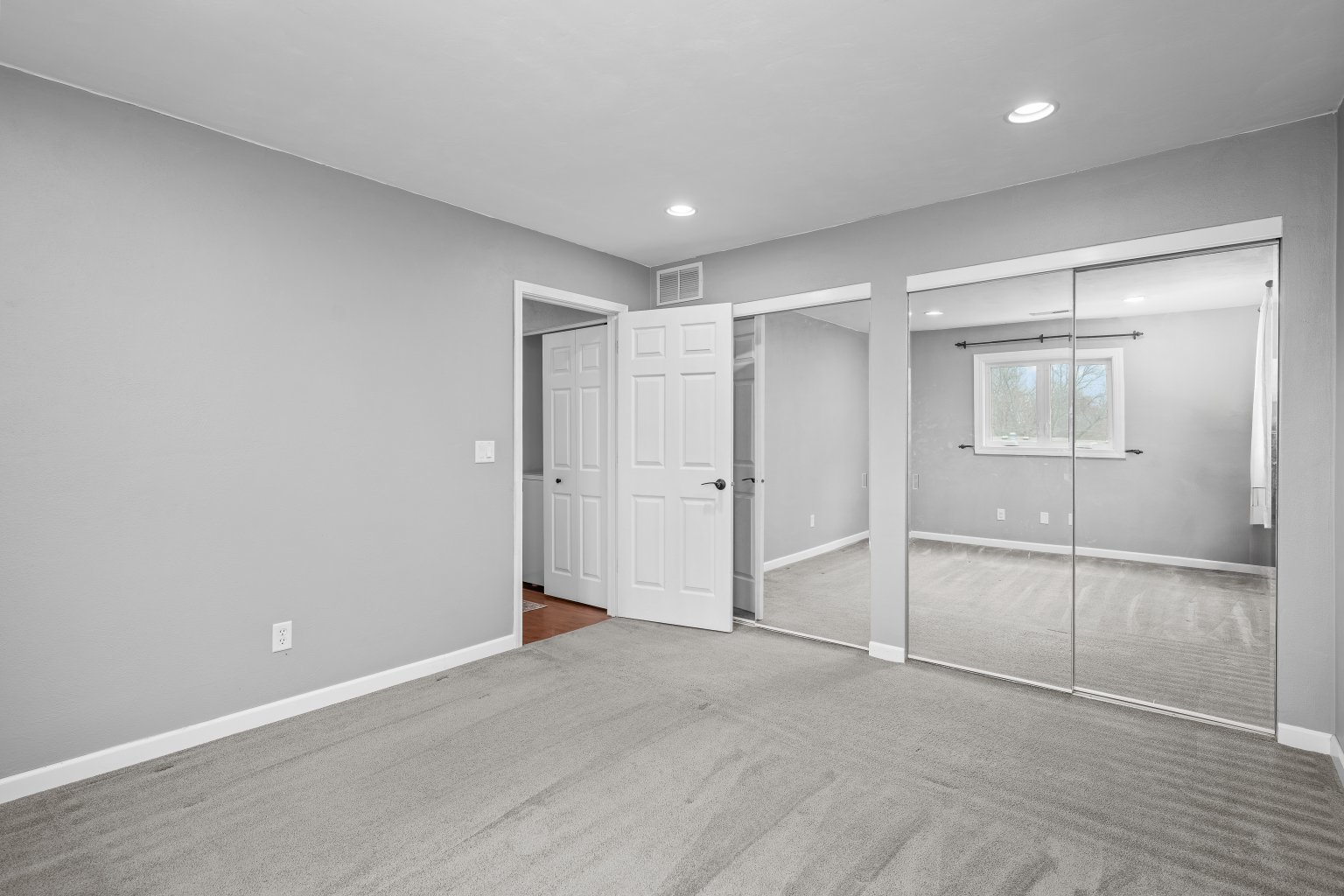 3131 4th Street, Unit 3131 Moline, IL 61265 - Photo 18 of 25