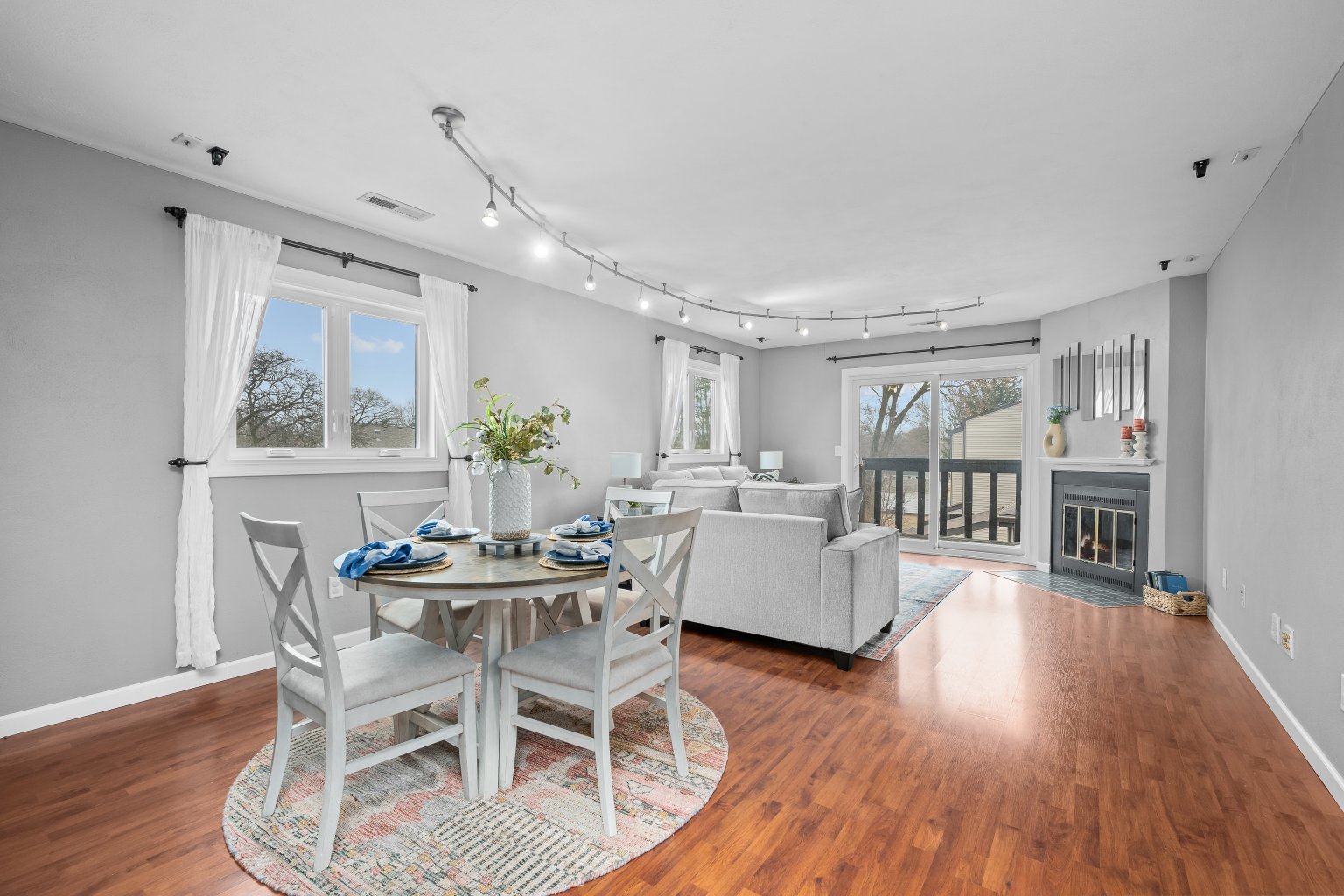 3131 4th Street, Unit 3131 Moline, IL 61265 - Photo 2 of 25