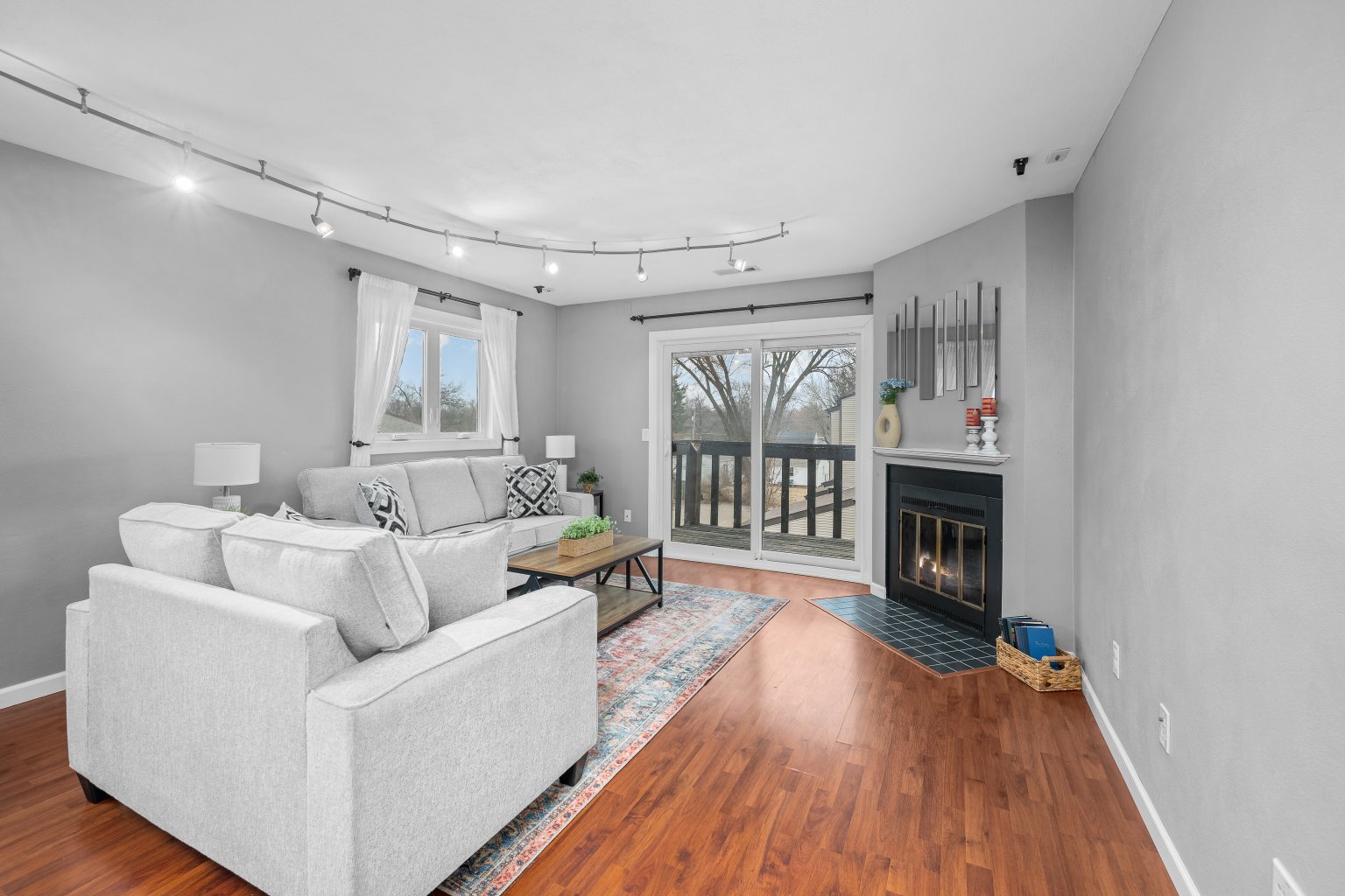 3131 4th Street, Unit 3131 Moline, IL 61265 - Photo 4 of 25