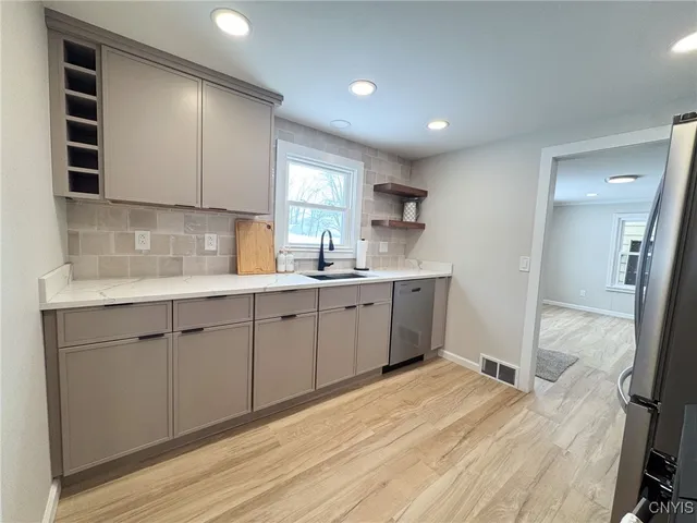 $299,900 | 3595 Owasco Drive, Owasco, NY 13021